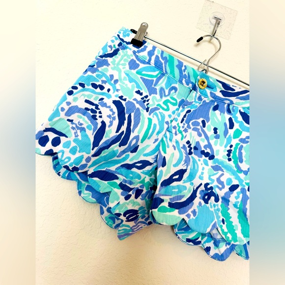 Lily Pulitzer - Picture 3 of 5